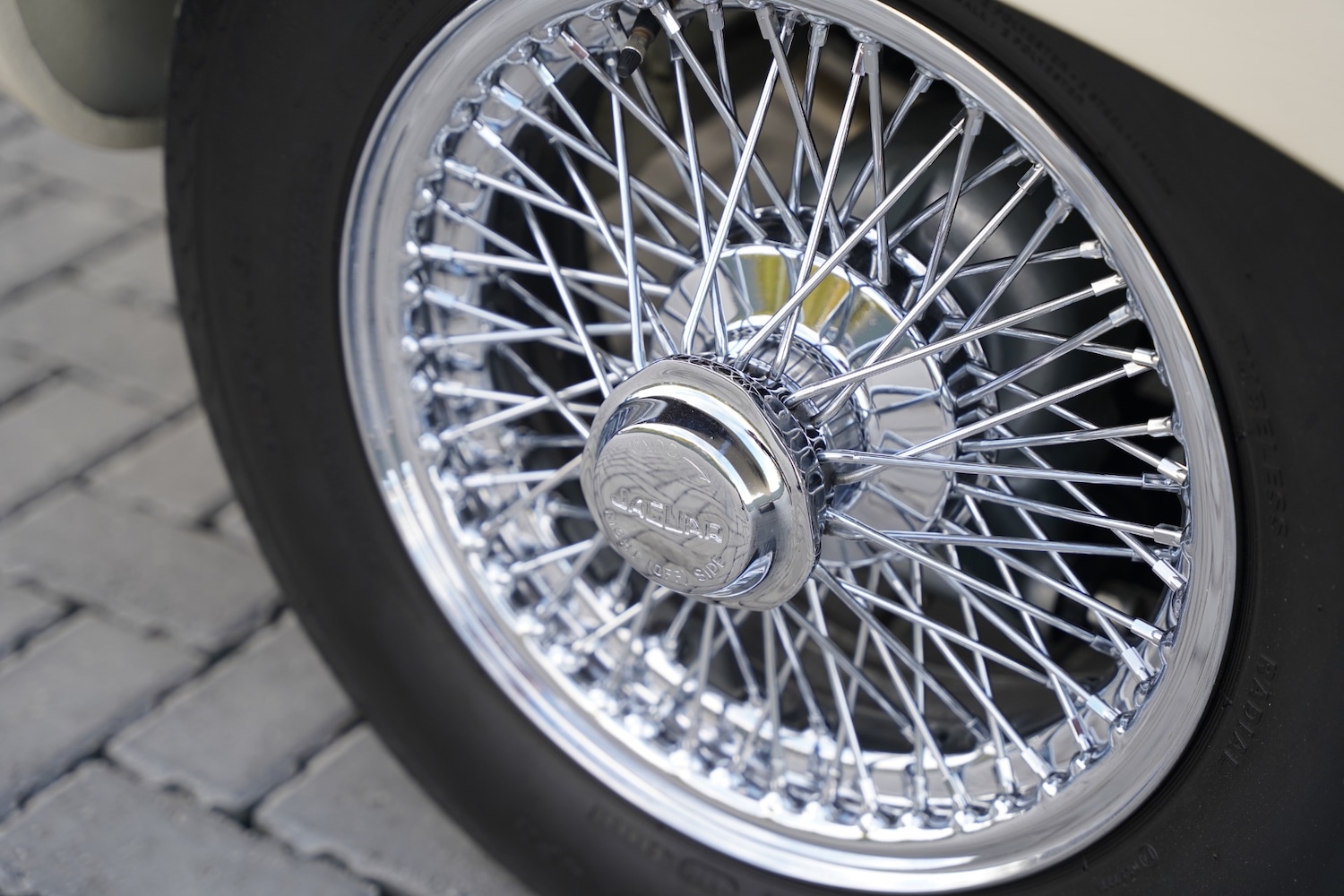 Used Jaguar E-Type 1969 for sale - 76397255: Photo 52