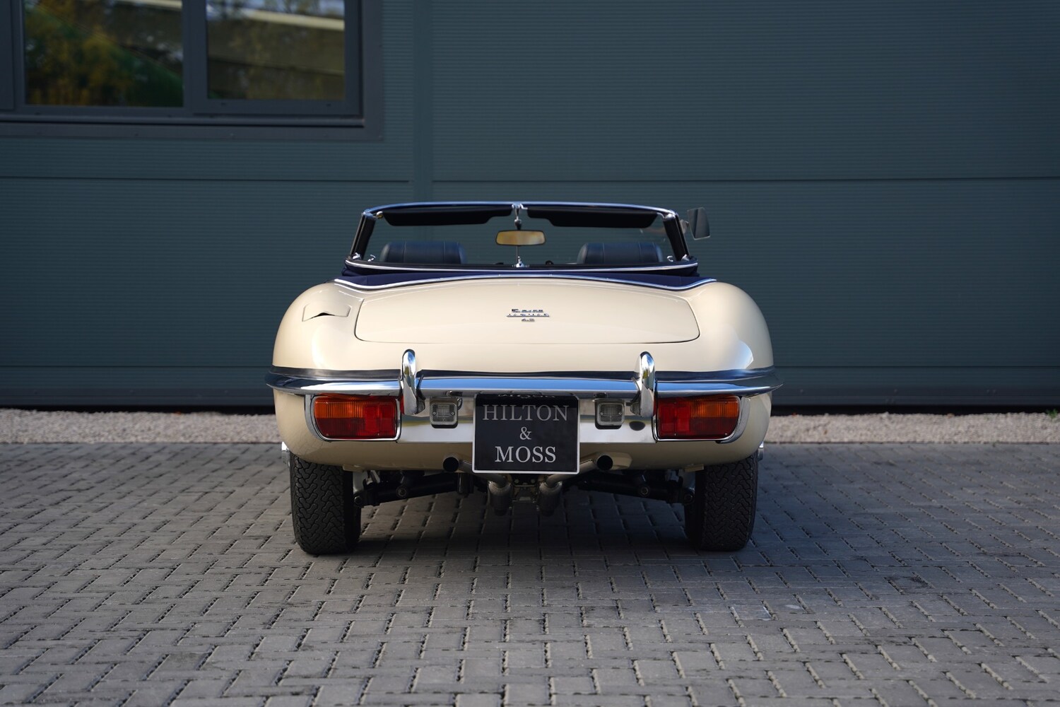 Used Jaguar E-Type 1969 for sale - 76397255: Photo 8