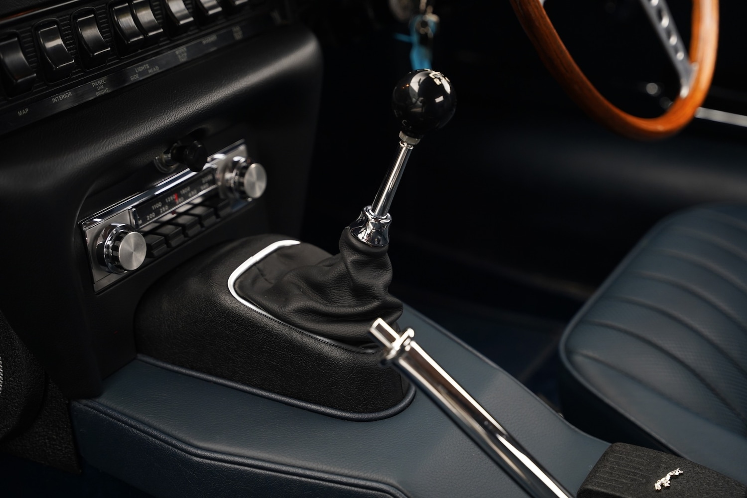 Used Jaguar E-Type 1969 for sale - 76397255: Photo 88