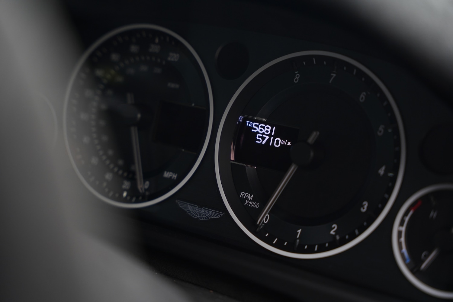 Used Aston Martin Vantage 2017 for sale - 77409829: Photo 21