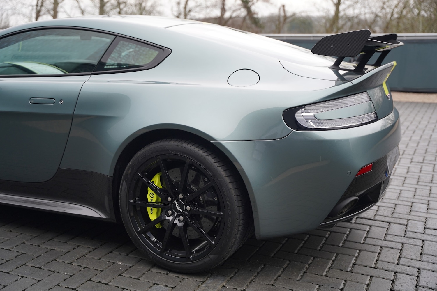 Used Aston Martin Vantage 2017 for sale - 77409829: Photo 51