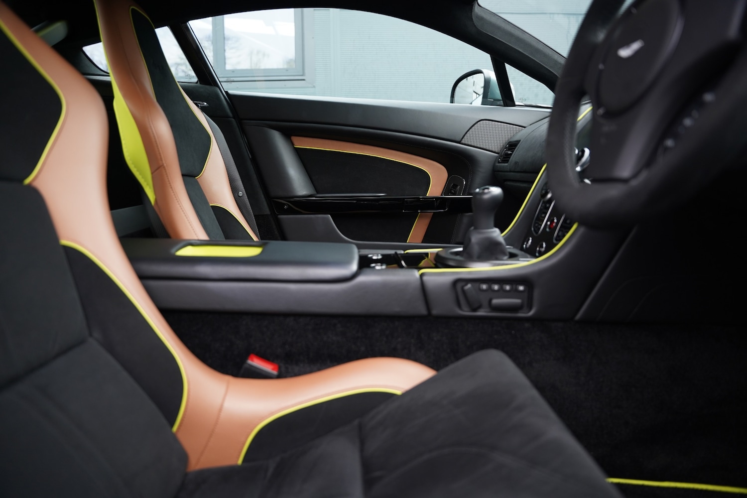 Used Aston Martin Vantage 2017 for sale - 77409829: Photo 67