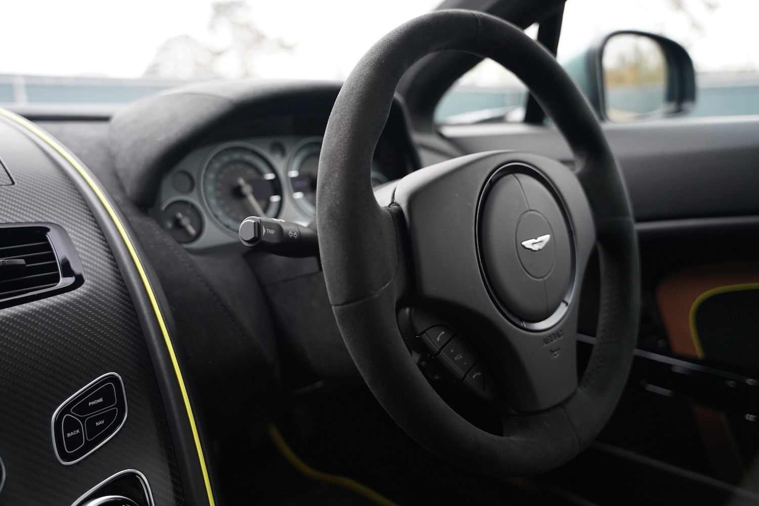 Used Aston Martin Vantage 2017 for sale - 77409829: Photo 93