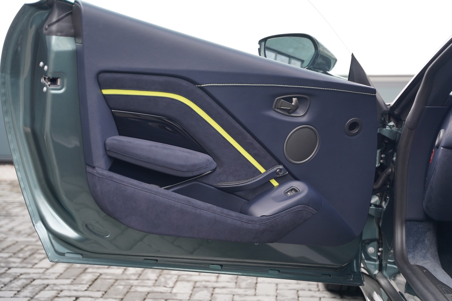 Used Aston Martin Vantage 2020 for sale - 76418619: Photo 15