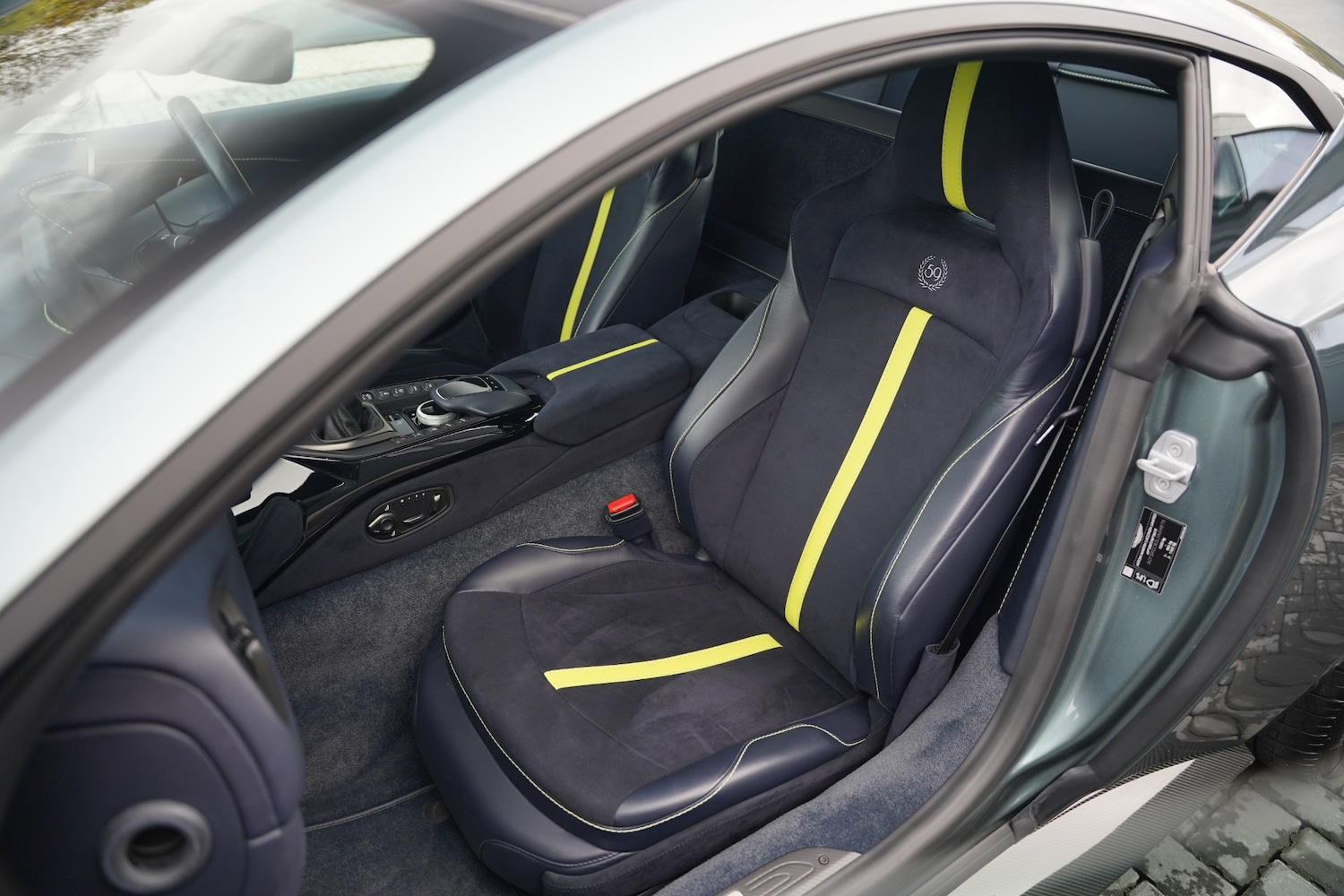 Used Aston Martin Vantage 2020 for sale - 76418619: Photo 16