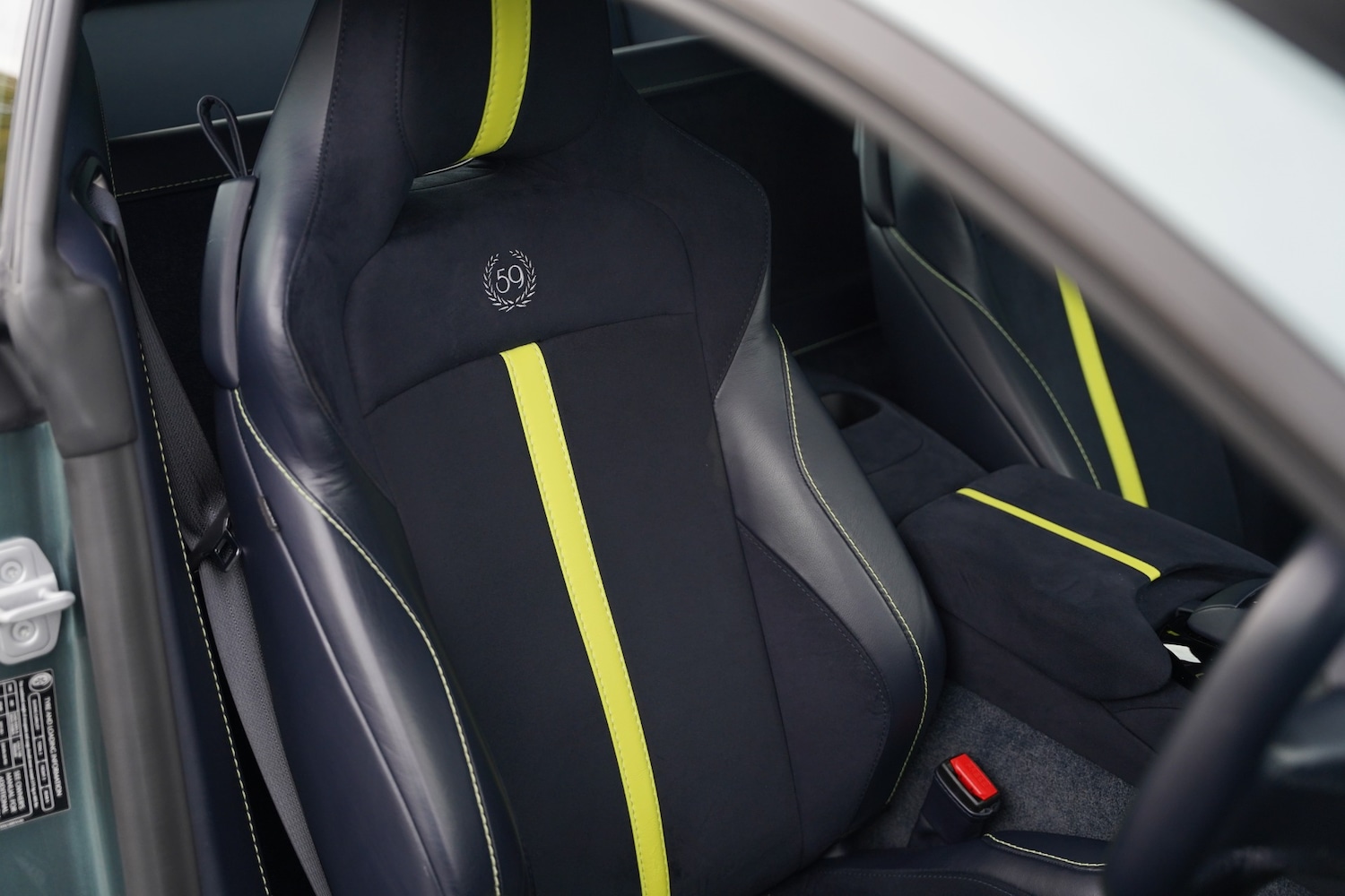 Used Aston Martin Vantage 2020 for sale - 76418619: Photo 17