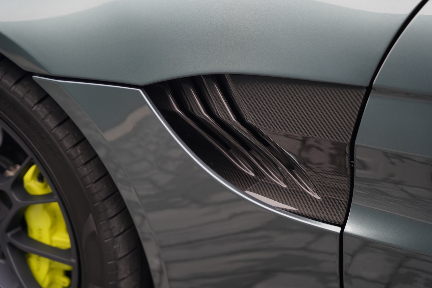 Used Aston Martin Vantage 2020 for sale - 76418619: Photo 67