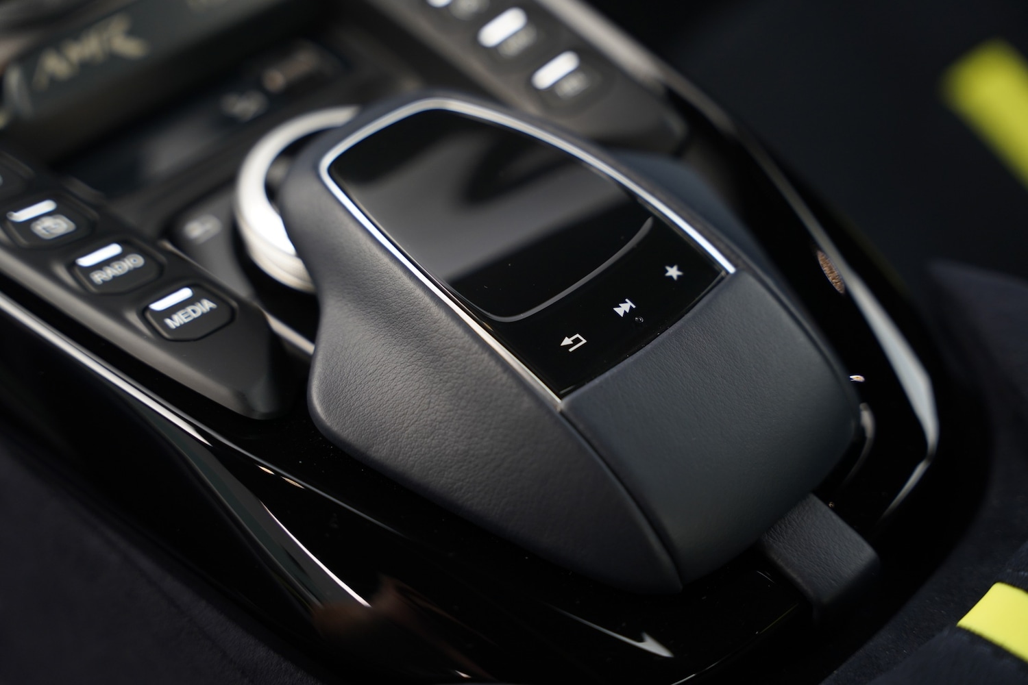 Used Aston Martin Vantage 2020 for sale - 76418619: Photo 86