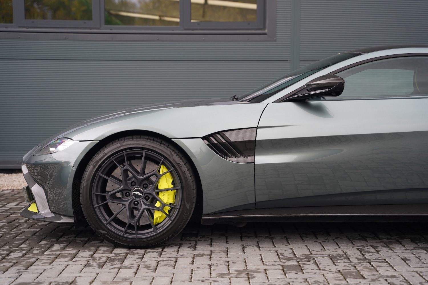 Used Aston Martin Vantage 2020 for sale - 76418619: Photo 9