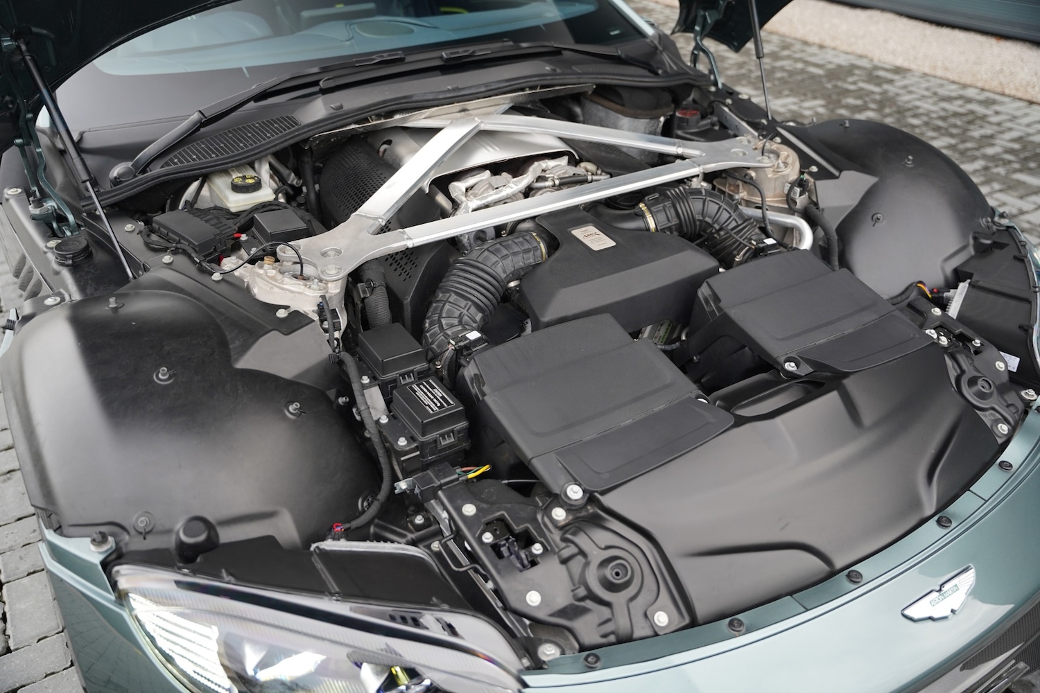 Used Aston Martin Vantage 2020 for sale - 76418619: Photo 99