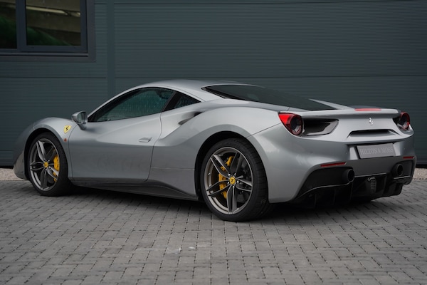 Used Ferrari 488 2022 for sale - 75396630: Photo 2