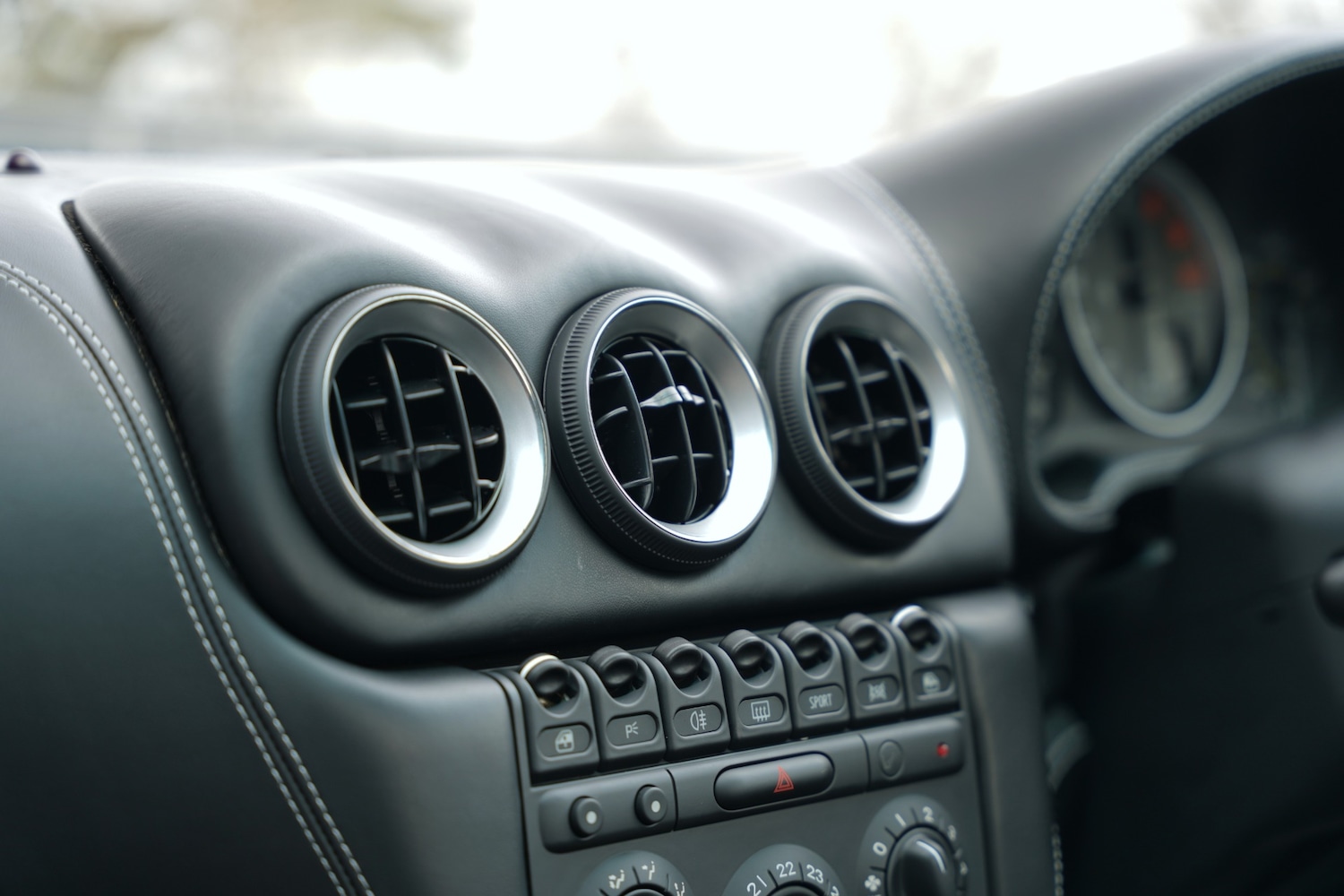 Used Ferrari 575M 2004 for sale - 78099060: Photo 81