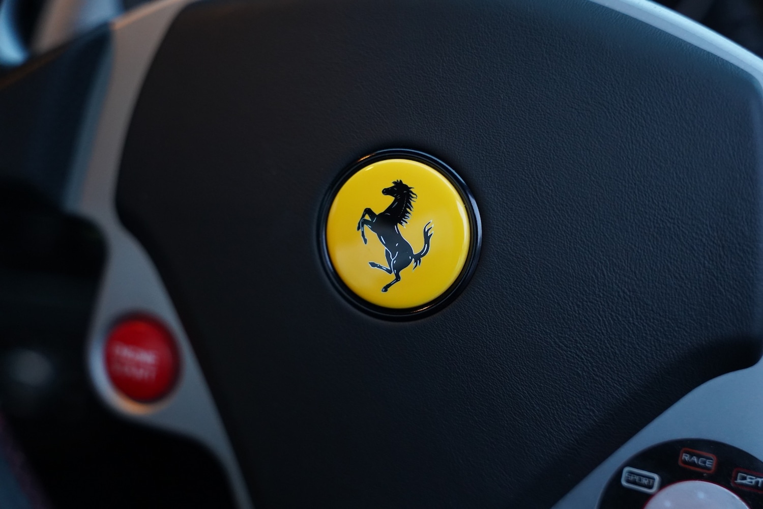 Used Ferrari F430 2005 for sale - 76982639: Photo 90