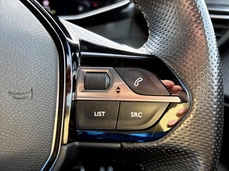 Used Peugeot 2008 2021 for sale - 77735180: Photo 32