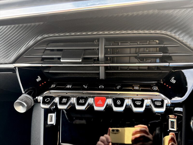 Used Peugeot 2008 2021 for sale - 77735180: Photo 39