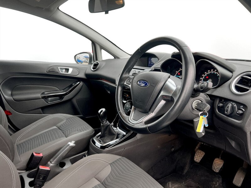 Used Ford Fiesta 2016 for sale - 76339779: Photo 27