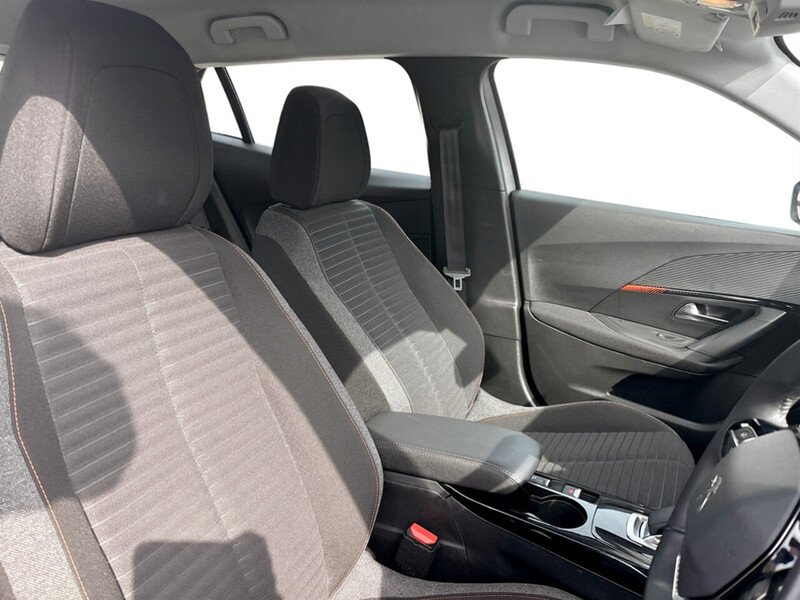 Used Peugeot E-2008 2021 for sale - 77983470: Photo 10