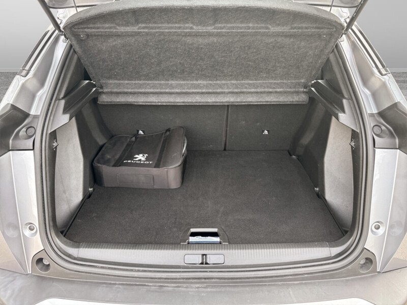 Used Peugeot E-2008 2021 for sale - 77983470: Photo 21