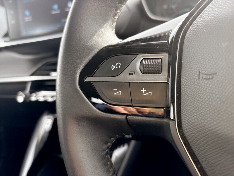 Used Peugeot E-2008 2021 for sale - 77983470: Photo 29