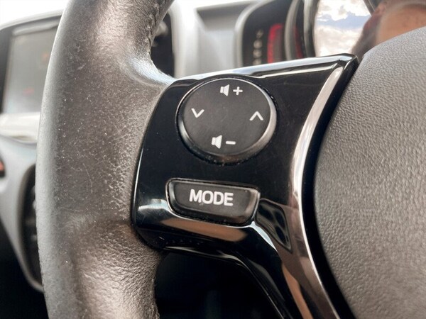 Used Toyota AYGO 2019 for sale - 76102093: Photo 25