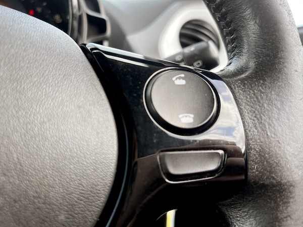 Used Toyota AYGO 2019 for sale - 76102093: Photo 27
