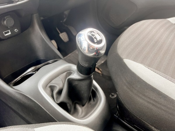 Used Toyota AYGO 2019 for sale - 76102093: Photo 34