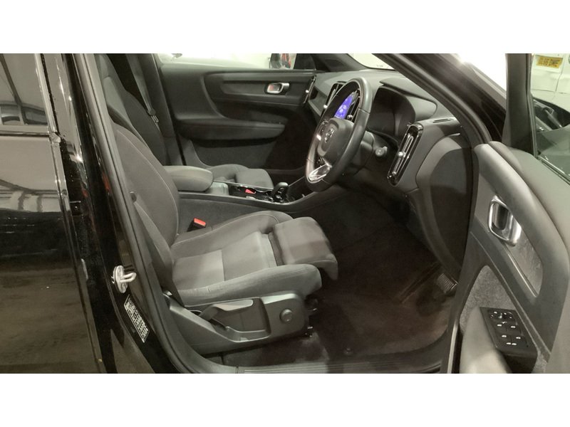 Used Volvo XC40 2023 for sale - 78187717: Photo 4