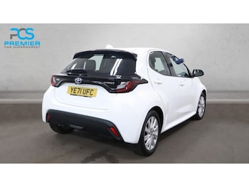 Used Toyota Yaris 2021 for sale - 78579233: Photo