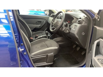 Used Dacia Duster 2021 for sale - 75945546: Photo