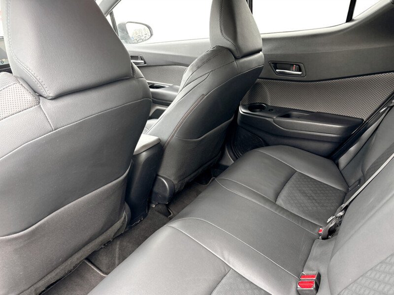 Used Toyota C-HR 2022 for sale - 78054263: Photo 46