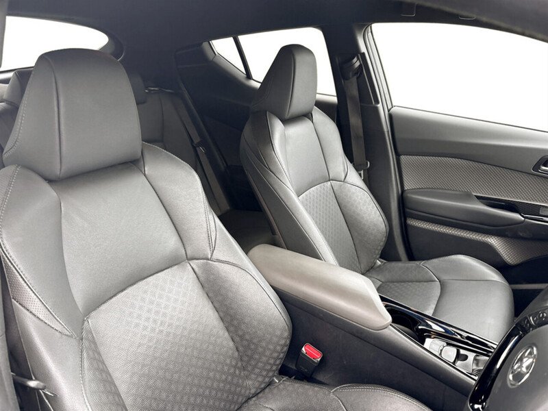 Used Toyota C-HR 2022 for sale - 78054263: Photo 9