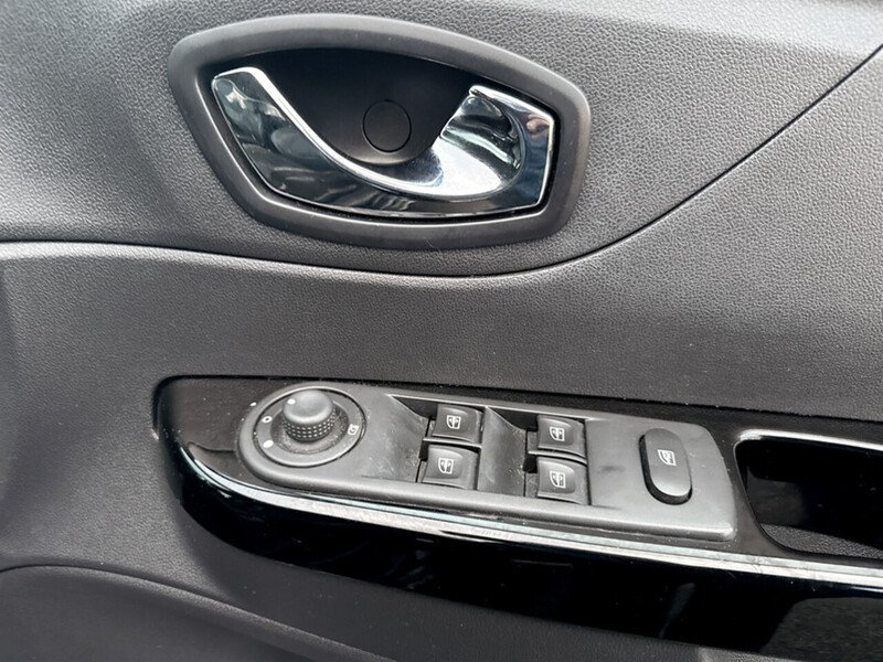 Used Renault Captur 2017 for sale - 77149366: Photo 37