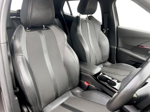 Used Peugeot 2008 2022 for sale - 76218495: Photo 9