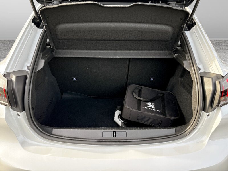 Used Peugeot 208 2021 for sale - 77980792: Photo 23