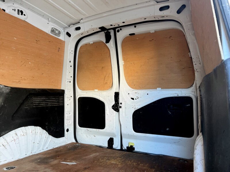 Used Peugeot Partner 2020 for sale - 76705620: Photo 19