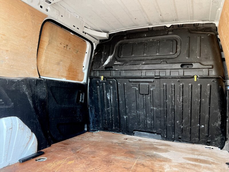 Used Peugeot Partner 2020 for sale - 76705620: Photo 25