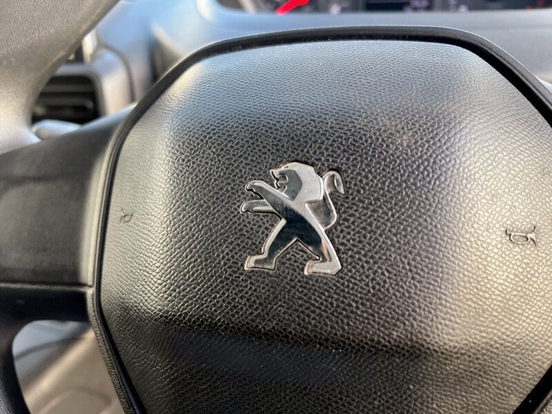 Used Peugeot Partner 2020 for sale - 76705620: Photo 32