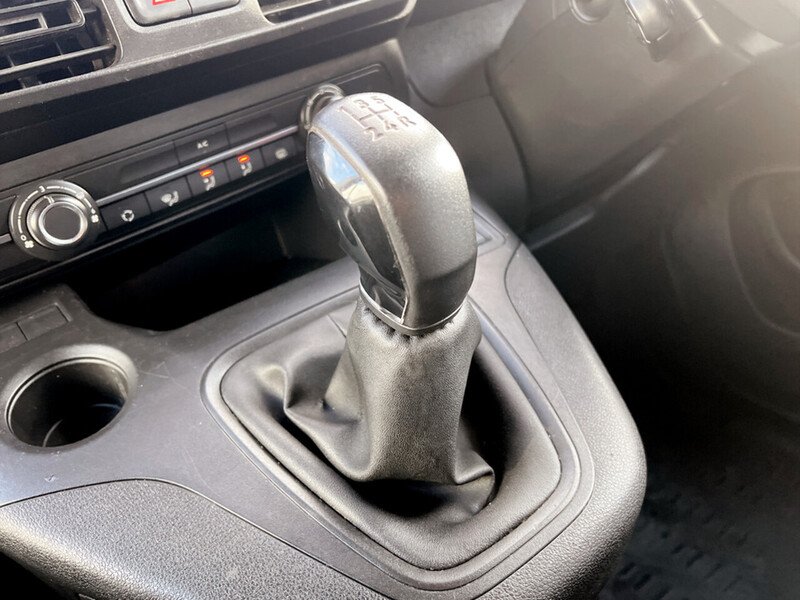 Used Peugeot Partner 2020 for sale - 76705620: Photo 38