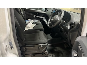 Used Mercedes-Benz Vito 2023 for sale - 76148356: Photo