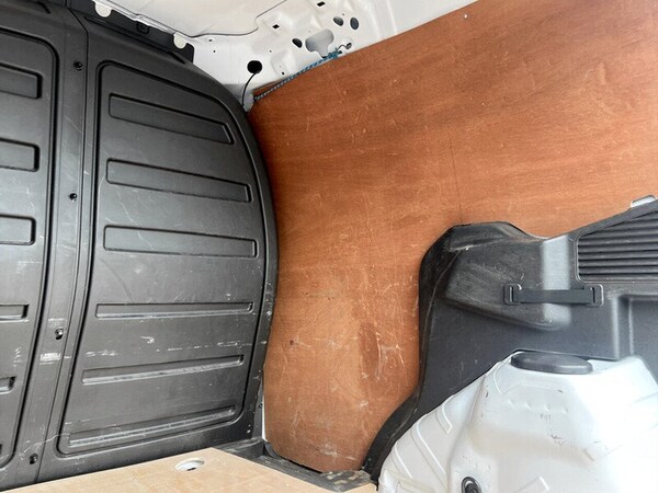 Used Ford Transit Courier 2020 for sale - 76141952: Photo 22