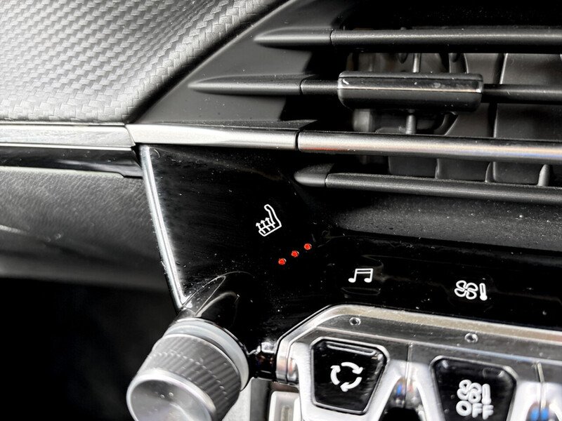 Used Peugeot 2008 2023 for sale - 77850890: Photo 41