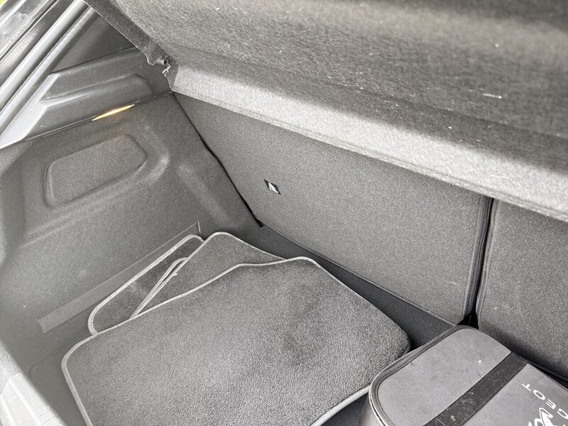 Used Peugeot E-208 2021 for sale - 77983454: Photo 23