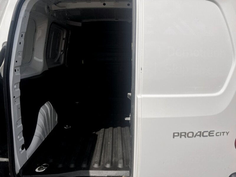 Used Toyota ProAce 2021 for sale - 76437101: Photo 24