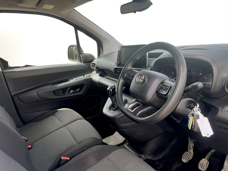 Used Toyota ProAce 2021 for sale - 76437101: Photo 31