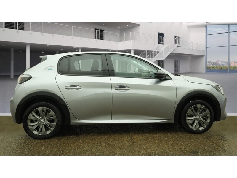 Used Peugeot 208 2023 for sale - 77501072: Photo 3