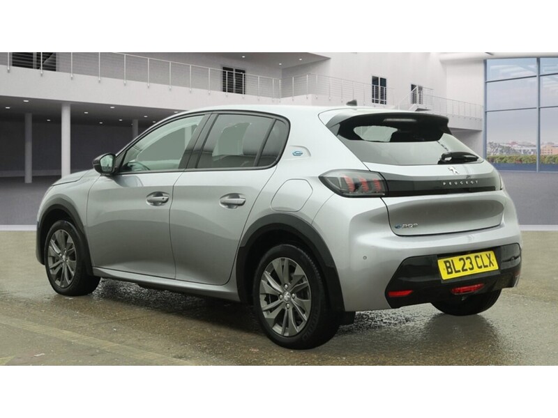 Used Peugeot 208 2023 for sale - 77501072: Photo 9