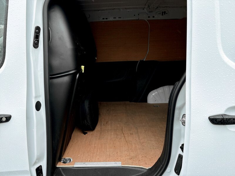 Used Peugeot Partner 2023 for sale - 78163203: Photo 18