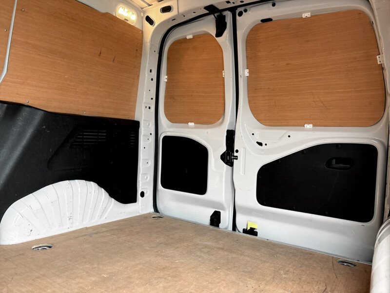 Used Peugeot Partner 2023 for sale - 78163203: Photo 20