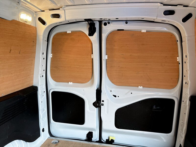 Used Peugeot Partner 2023 for sale - 78163203: Photo 21