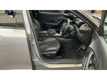 Used Peugeot 2008 2023 for sale - 78864341: Photo